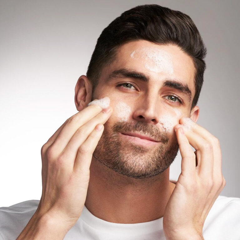 Bilde for sosiale medier NEOSTRATA mann