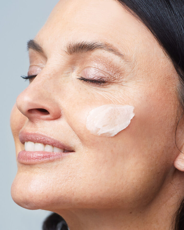 Bilde for sosiale medier NEOSTRATA modell 2