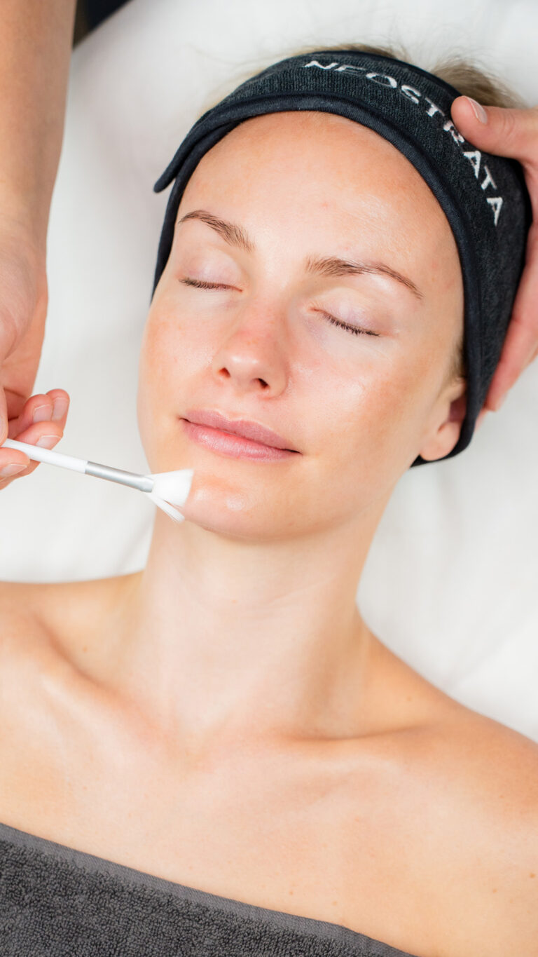 Bilde for sosiale medier NEOSTRATA behandling 4 story