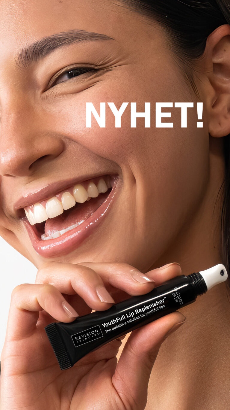 Bilde for sosiale medier Revision Skincare YouthFull Lip Replenisher modell story