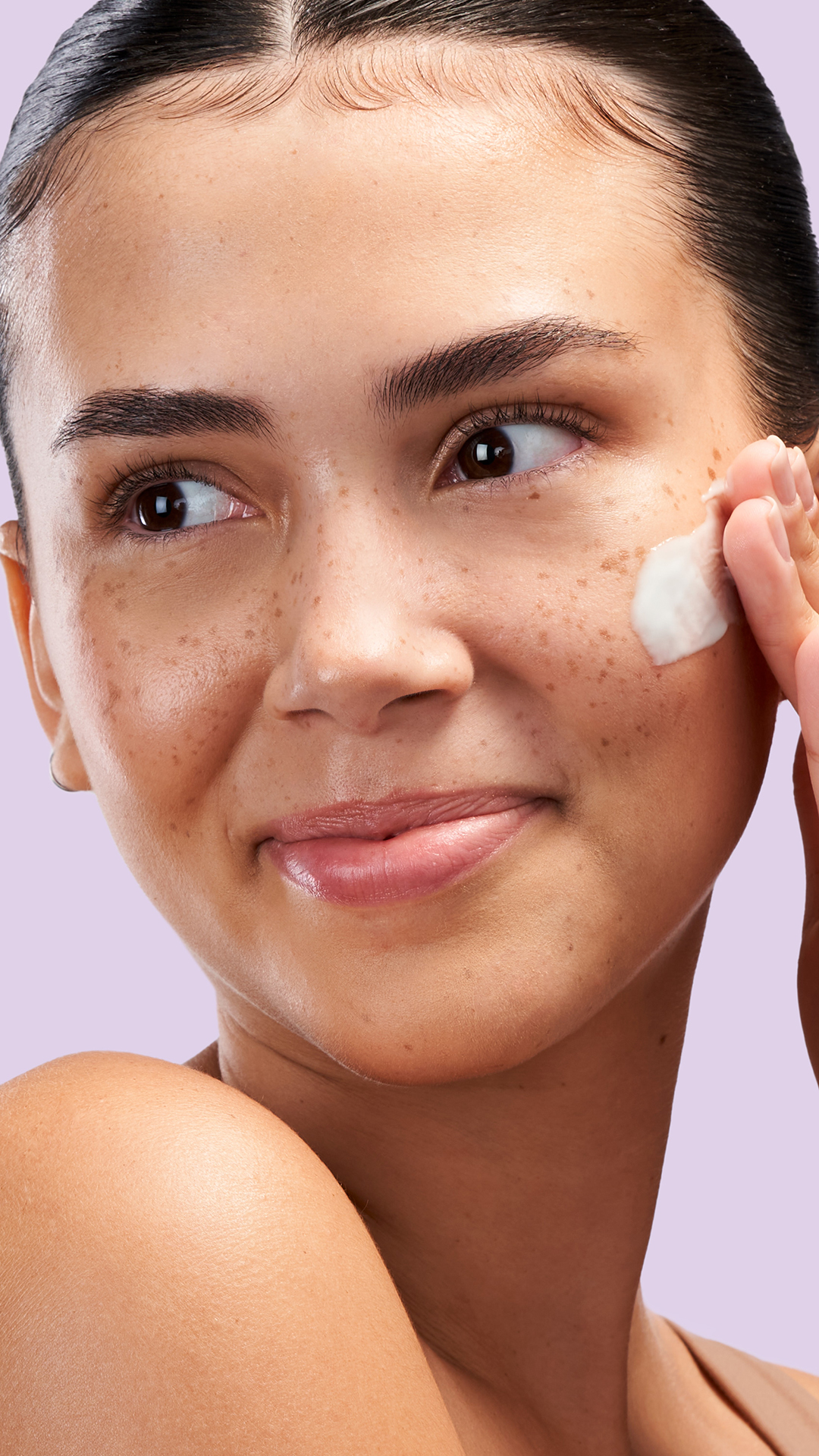 Bilde for sosiale medier Exuviance Pro-Plump Hydrating Cream modell story