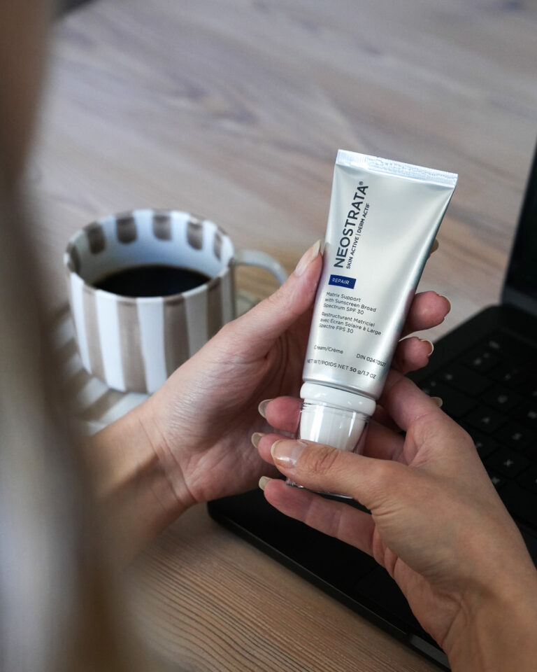 Bilde for sosiale medier NEOSTRATA Matrix Support lifestyle
